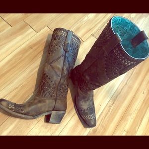 Corral boots